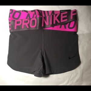 NWT  Nike women’s Training  Compression shorts